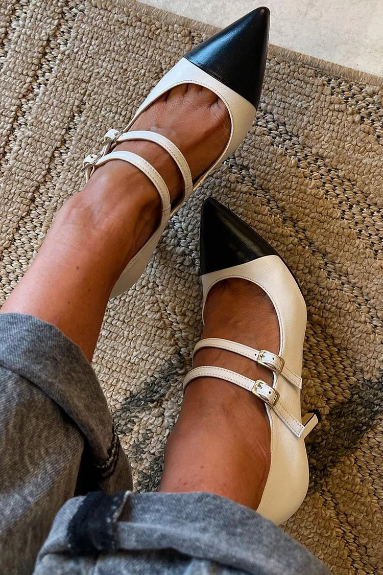 Tacones de aguja color block Blanco de punta con doppio correa y hebillas
