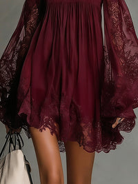 Noemi · Minivestido de Chifón Azul Marino con Escote Off-Shoulder, Encaje y Mangas Transparentes
