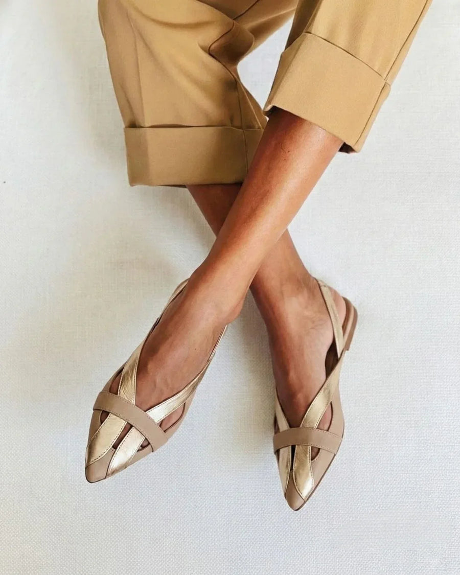 Bailarinas slingback color block chic Dorado de punta