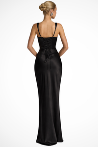 Vivienne | Vestido maxi de satén fruncido con escote cuadrado para invitada™