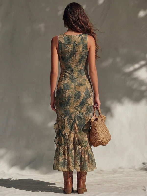 Vestido Maxi Tropical con Volantes, Fruncido y Abertura Lateral