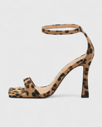 Lidia · Tacones con Estilo