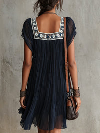Apolline · Vestido Mini Plisado de Gasa Bordada Azul Marino