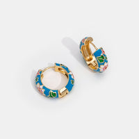Flor Dorada · Pendientes de Círculo Dorado con Flor