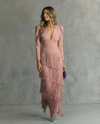 Chiara · Vestido Elegante de Tejido Lujo con Mangas de Flecos