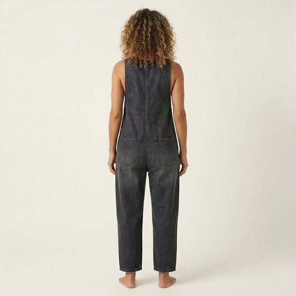 Liva · Peto con Tirantes y Botones