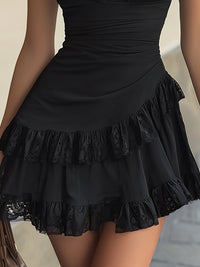 Estelle · Vestido Mini de Encaje Negro con Volantes