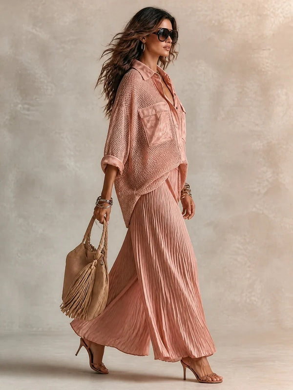 Camille | Conjunto rosa de camisa de malla y falda plisada