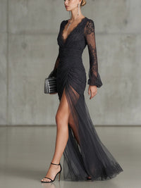 Anouk · Vestido Largo de Encaje Gris Oscuro con Manga Larga y Escote en V