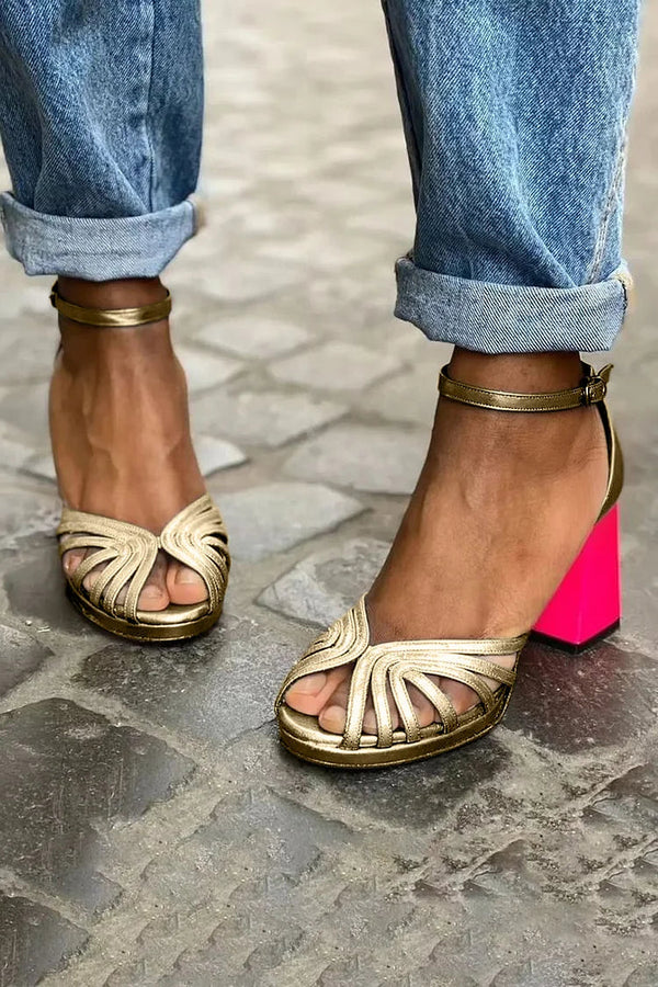 Sandalias con tacón largo cut-out peep toe con correa al tobillo