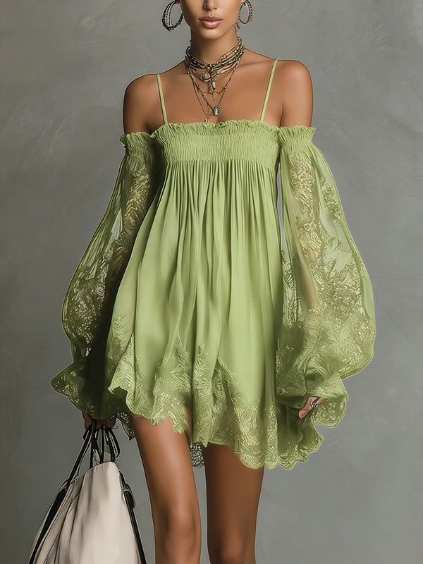 Noemi · Minivestido de Chifón Azul Marino con Escote Off-Shoulder, Encaje y Mangas Transparentes