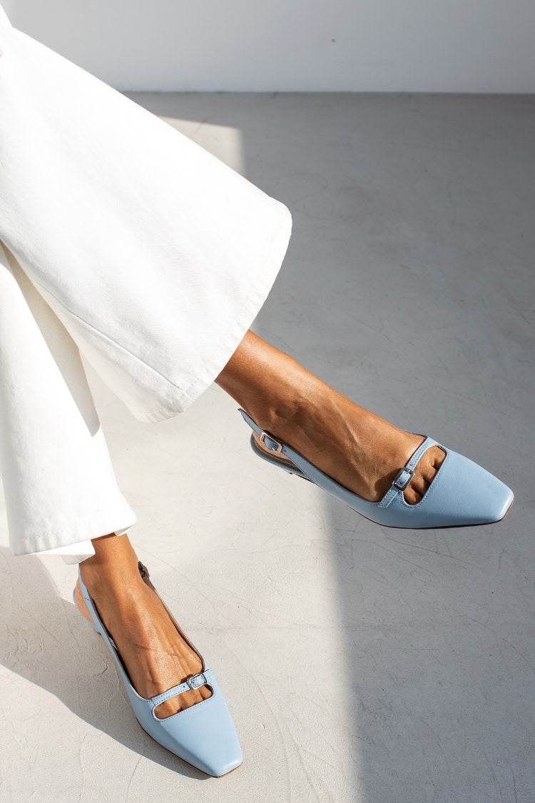 Bailarinas slingback cut-out Azul Cielo de punta cuadrada en piel