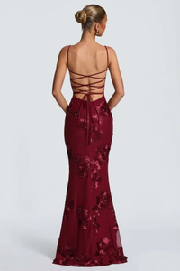 Anastasia | Vestido maxi de invitada con corsé bordado floral y tirantes finos™