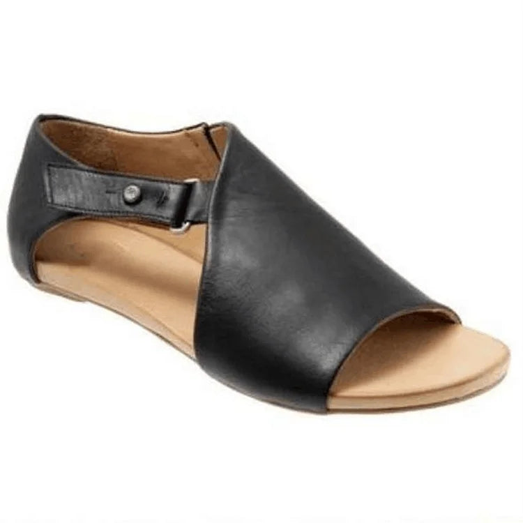 Sandalias cut-out peep toe asimétricos en color liso con correa y hebilla
