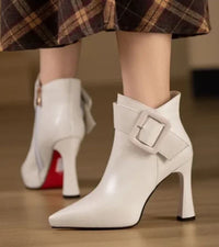 Bottines · Botines con Tacón y Hebilla Oversize