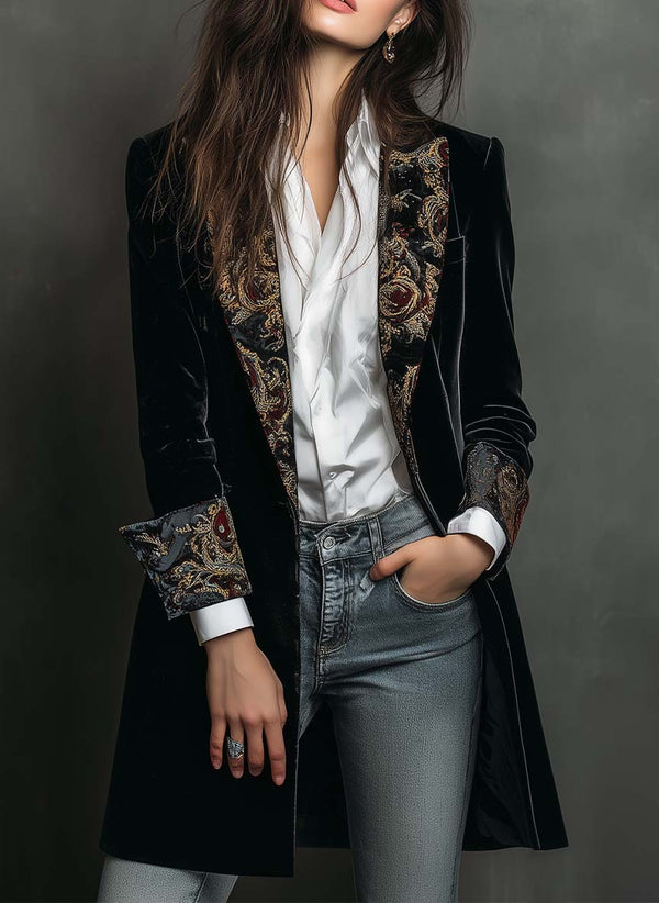 Léontine | Blazer entallado negro con estampado barroco