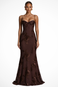 Anastasia | Vestido maxi de invitada con corsé bordado floral y tirantes finos™