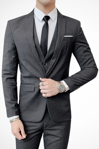 Dominic | Traje slim fit de tres piezas para hombre con solapa de muesca™