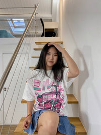 Estampado Frontal - Leche de Fresa Camiseta