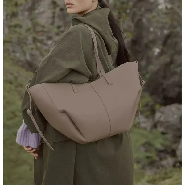 Clara | Bolso Espacioso con Estilo