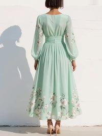 Vestido Midi Verde Claro con Motivos Florales