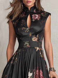 Adèle | Robe Midi en Satin Plissé, Col Cœur, Noire