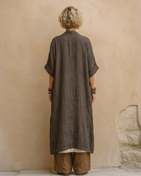 Giulia · Conjunto Bohemio de Tres Piezas en Gris Oscuro y Marrón con Estampado Tribal