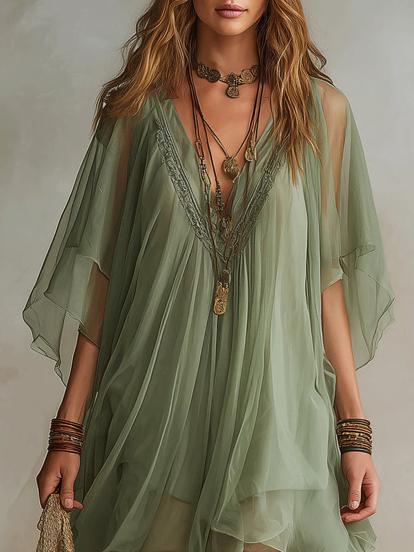 Éloïse · Vestido Corto Fluido de Gasa Verde con Escote en V