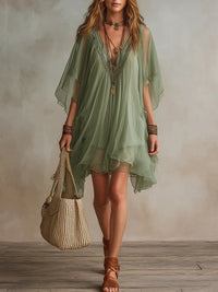 Éloïse · Vestido Corto Fluido de Gasa Verde con Escote en V