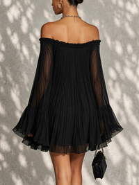 Océane · Vestido Mini Negro de Hombros Descubiertos