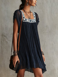 Apolline · Vestido Mini Plisado de Gasa Bordada Azul Marino