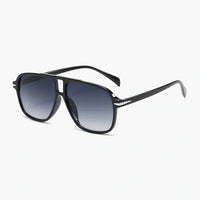 Émilie · Gafas de Sol Riviera