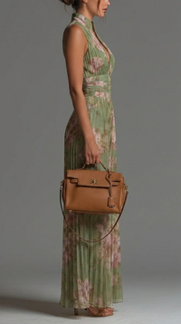 Mono de Gasa con Estampado Floral Plisado