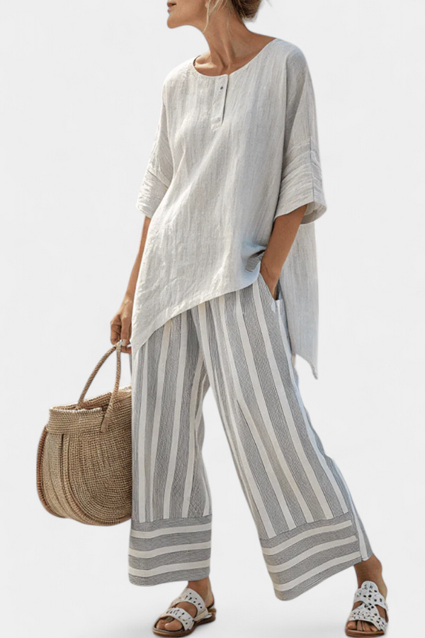 Vivian | Conjunto Blusa Asimétrica Elegante y Pantalón a Rayas