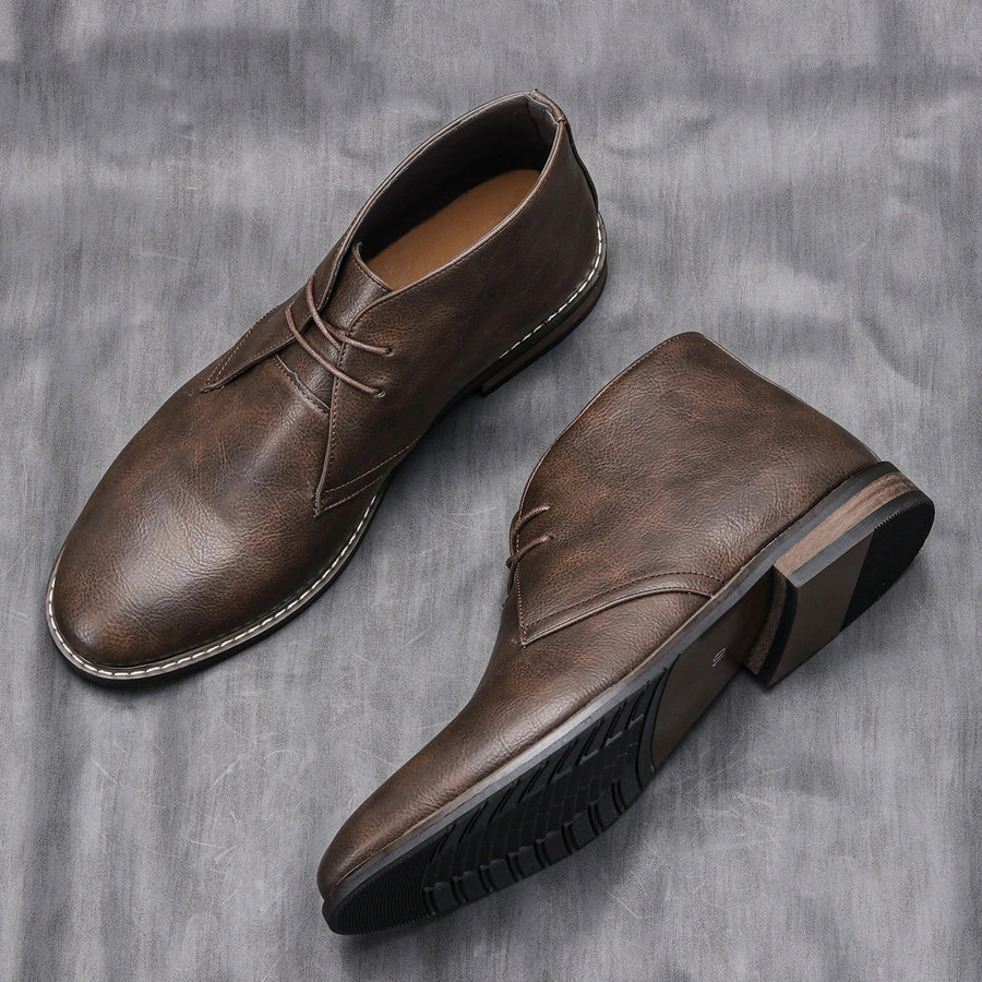 Clayton · La Bota de Cuero Clásica