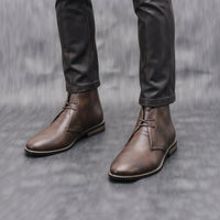 Clayton · La Bota de Cuero Clásica