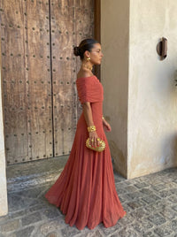 Toledo · Vestido Elegante de Seda